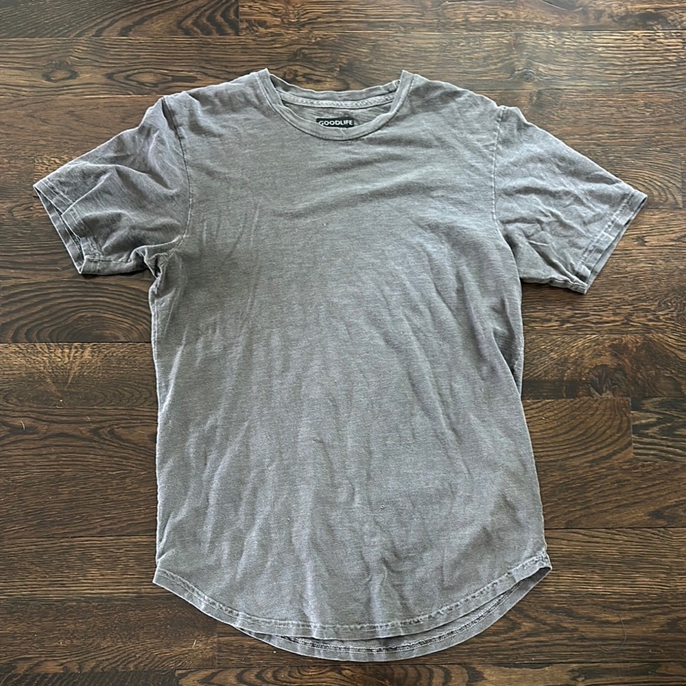 Goodlife Gray Short Sleeve Tee with Curved Hem